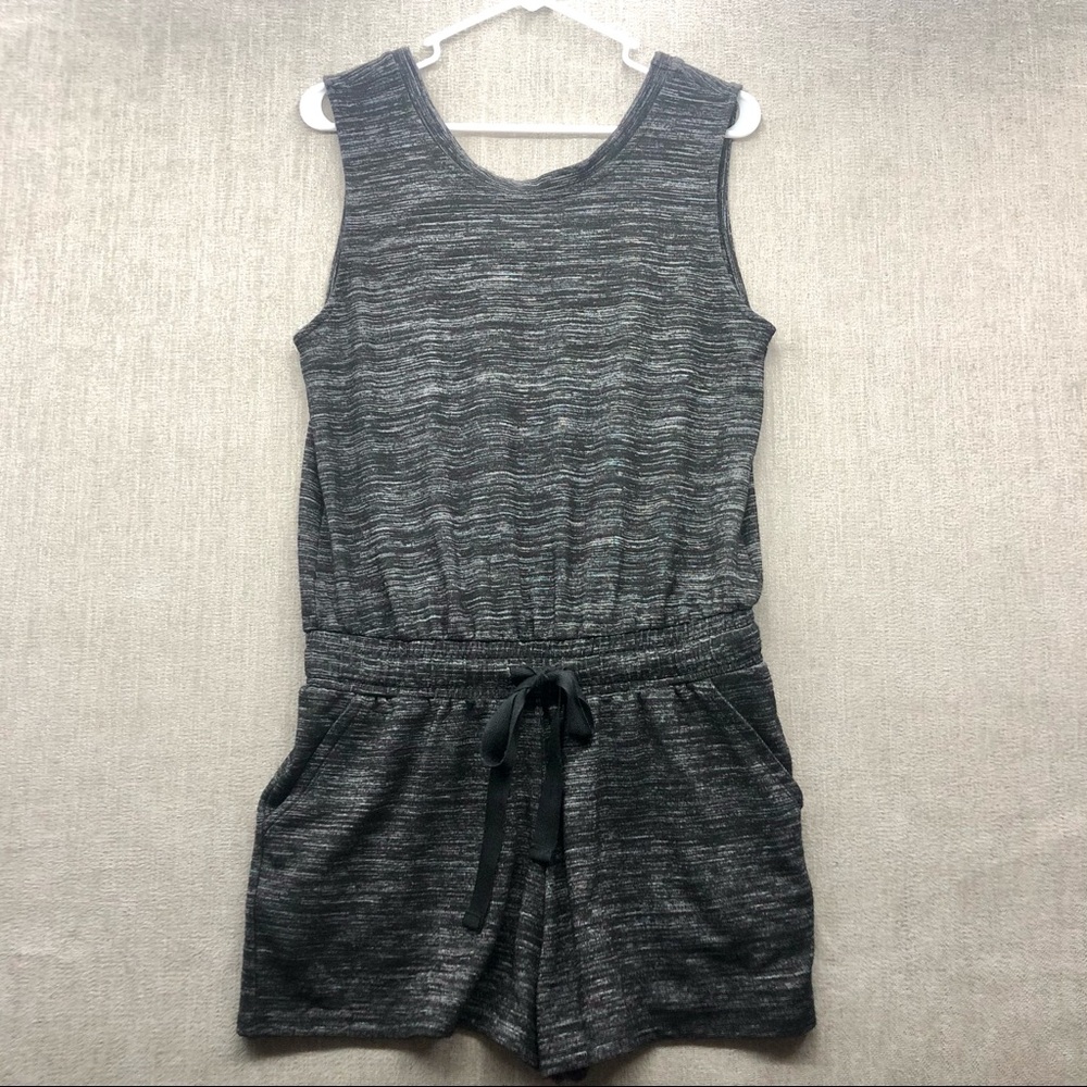 RD Style Elastic Tie Waist Tank Romper Size Large